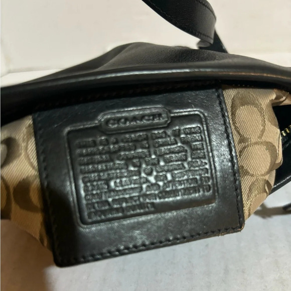 Coach vintage black leather small shoulder bag - Picture 8 of 8